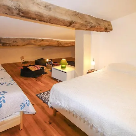 Holiday home Cozy In De Baix With Kitchen *