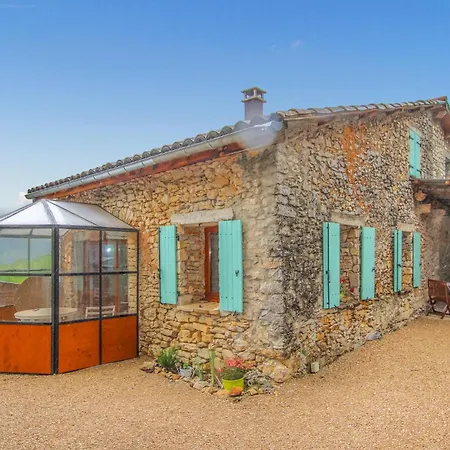 Tatil Evi Cozy In De Baix With Kitchen